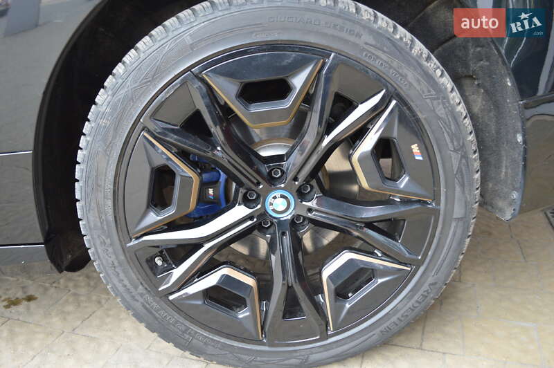 Внедорожник / Кроссовер BMW iX 2022 в Львове
