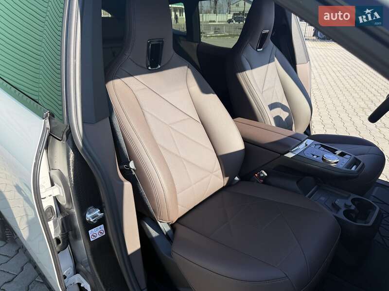 Внедорожник / Кроссовер BMW iX 2022 в Хусте