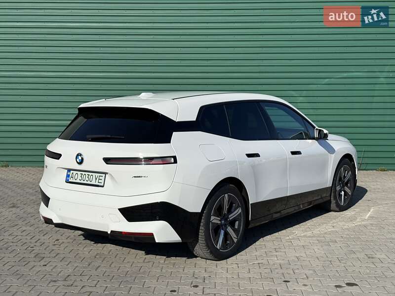 Внедорожник / Кроссовер BMW iX 2022 в Хусте