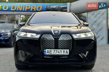 Позашляховик / Кросовер BMW iX 2024 в 