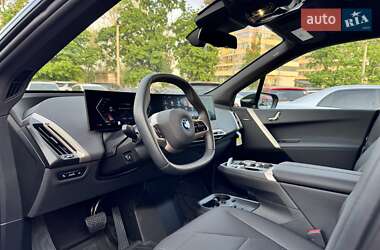 Позашляховик / Кросовер BMW iX 2024 в 