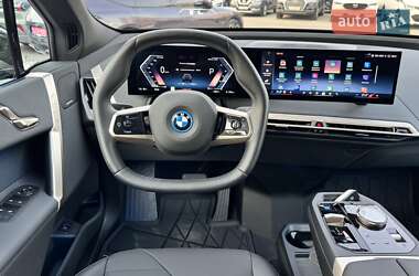 Позашляховик / Кросовер BMW iX 2024 в 