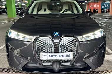 Позашляховик / Кросовер BMW iX 2022 в 