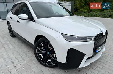 Позашляховик / Кросовер BMW iX 2022 в 