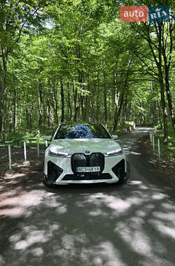 Позашляховик / Кросовер BMW iX 2023 в 