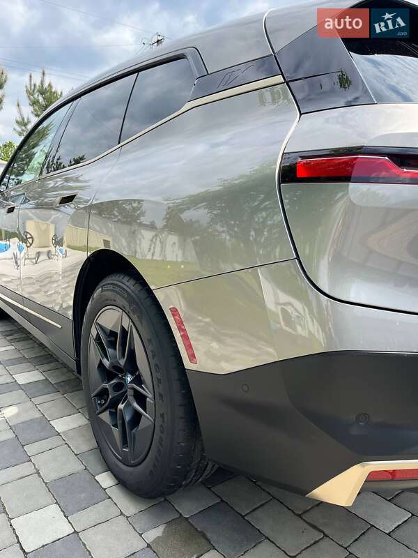 Внедорожник / Кроссовер BMW iX 2023 в Ивано-Франковске