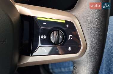 Внедорожник / Кроссовер BMW iX 2023 в 