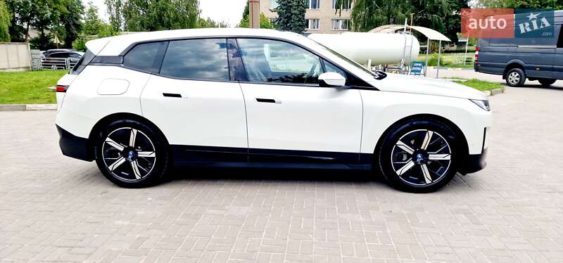 Позашляховик / Кросовер BMW iX 2023 в Тернополі