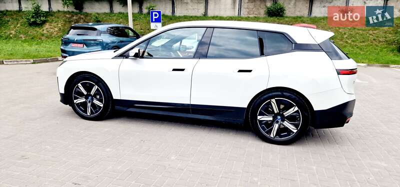 Позашляховик / Кросовер BMW iX 2023 в Тернополі