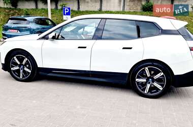 Внедорожник / Кроссовер BMW iX 2023 в 