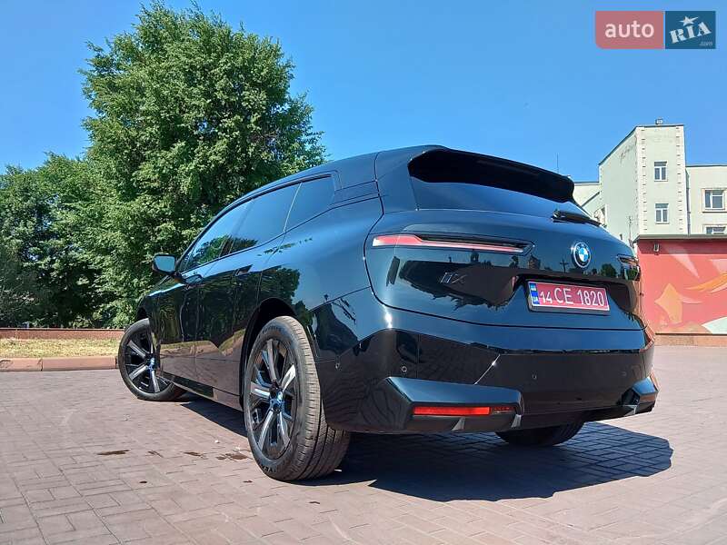 Внедорожник / Кроссовер BMW iX 2024 в 