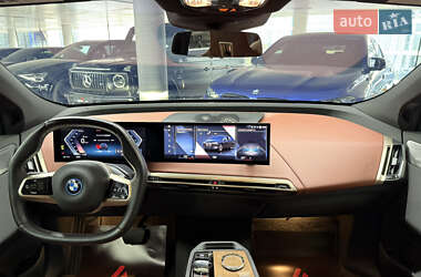Внедорожник / Кроссовер BMW iX 2022 в 
