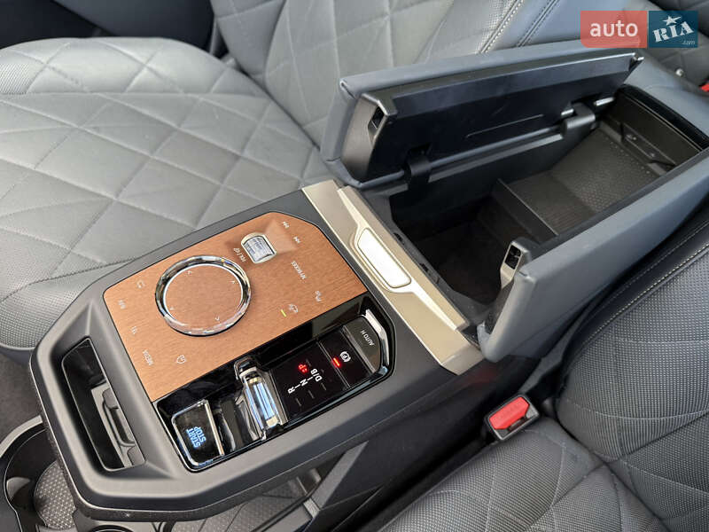 Внедорожник / Кроссовер BMW iX 2023 в Хмельницком