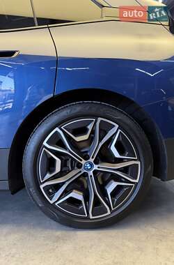 Внедорожник / Кроссовер BMW iX 2022 в 