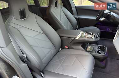 Внедорожник / Кроссовер BMW iX 2022 в 
