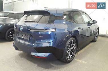 Внедорожник / Кроссовер BMW iX 2022 в 