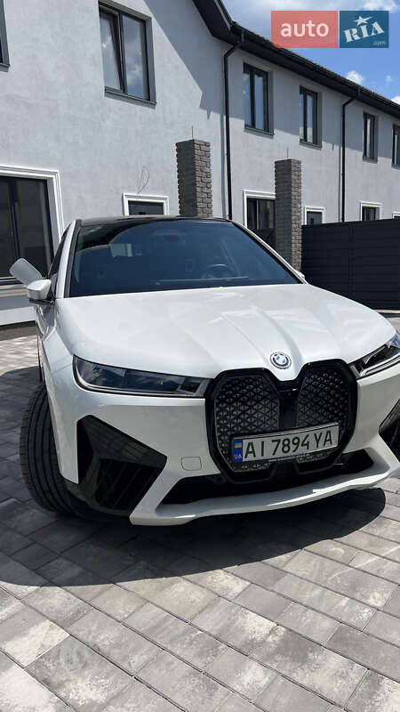BMW iX, photos from the listing