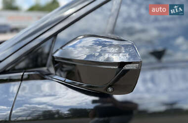 Позашляховик / Кросовер BMW iX 2023 в 