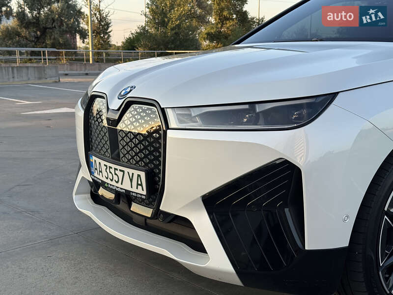 Внедорожник / Кроссовер BMW iX 2021 в Киеве