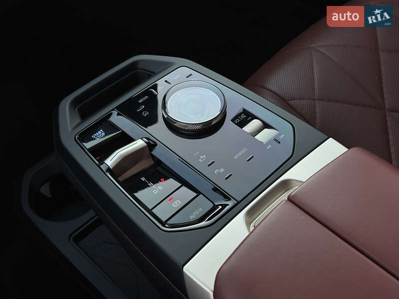 Внедорожник / Кроссовер BMW iX 2021 в Киеве