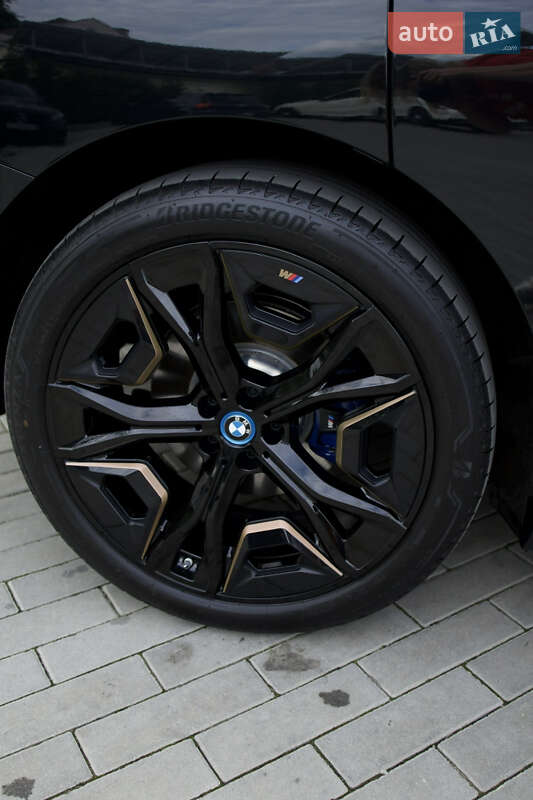 Внедорожник / Кроссовер BMW iX 2023 в Ужгороде