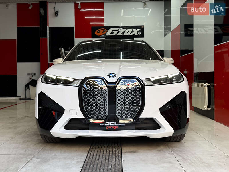 BMW iX 2023