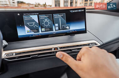 Внедорожник / Кроссовер BMW iX 2022 в 