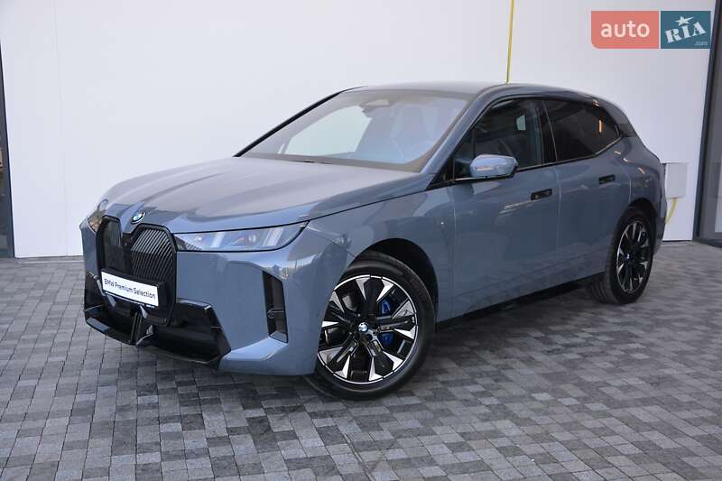 BMW iX 2025