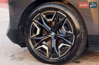 Внедорожник / Кроссовер BMW iX 2023 в  фото 13 Внедорожник / Кроссовер BMW iX 2023 в