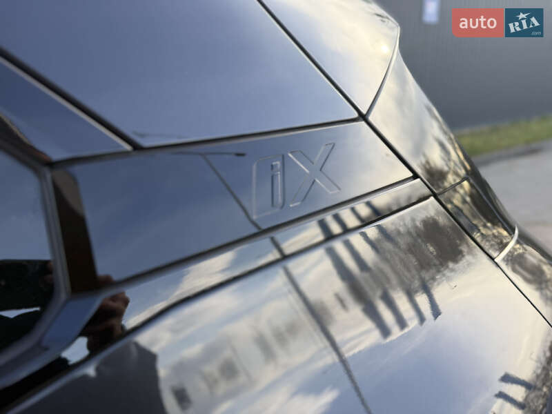 Внедорожник / Кроссовер BMW iX 2021 в Ивано-Франковске