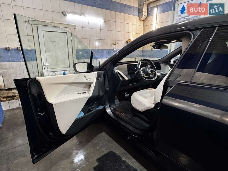 Внедорожник / Кроссовер BMW iX 2023 в Ровно