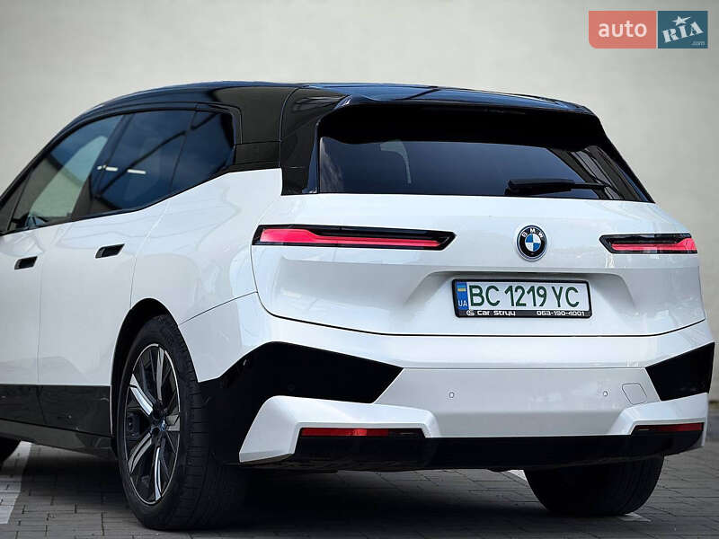 Позашляховик / Кросовер BMW iX 2021 в Стрию