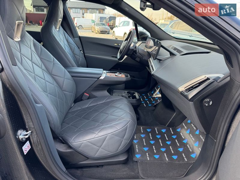 Внедорожник / Кроссовер BMW iX 2023 в Ровно
