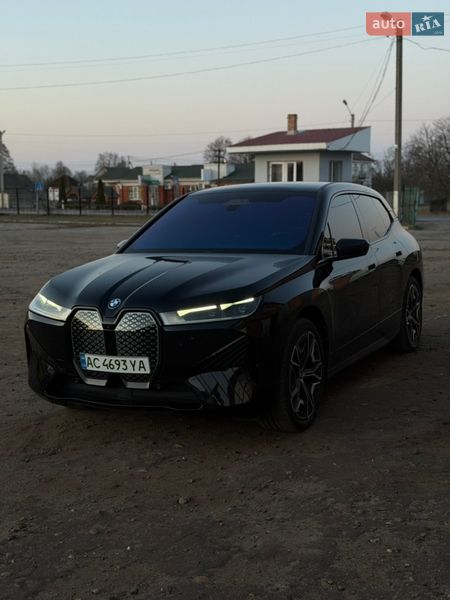 BMW iX 2023