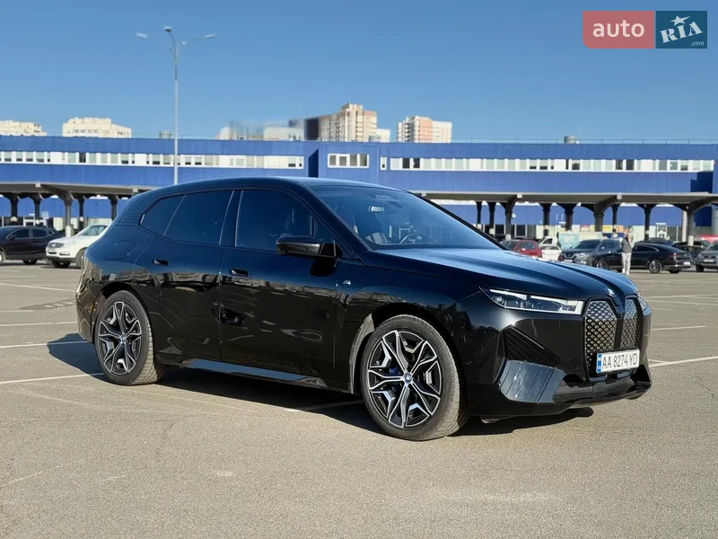 BMW iX