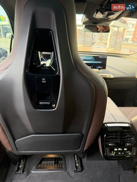 Внедорожник / Кроссовер BMW iX 2023 в Александрие