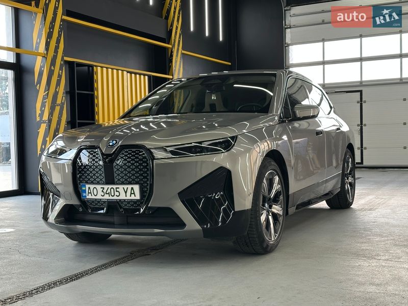 Внедорожник / Кроссовер BMW iX 2022 в Хусте