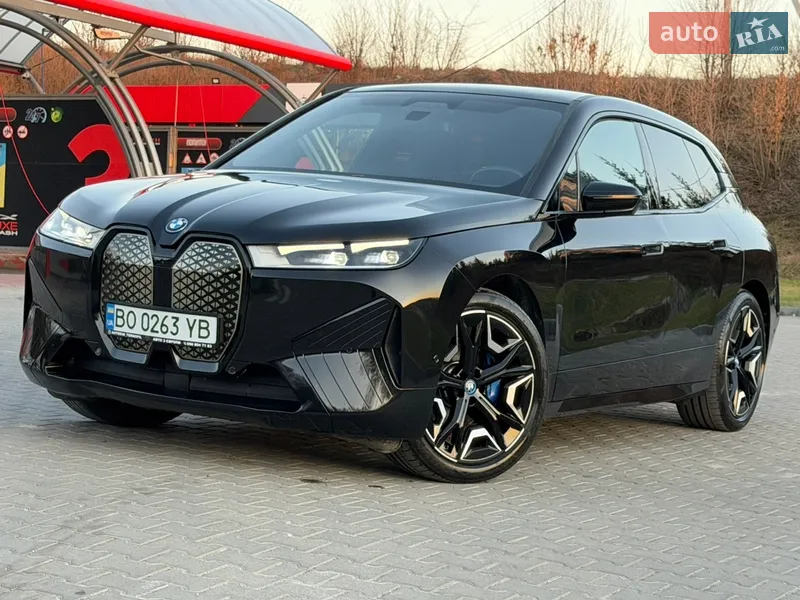 BMW iX