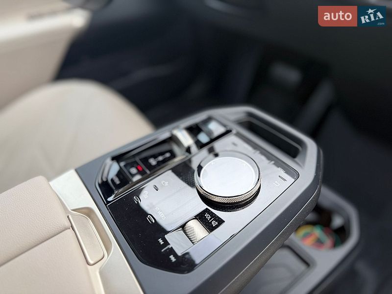 Позашляховик / Кросовер BMW iX 2024 в Тернополі