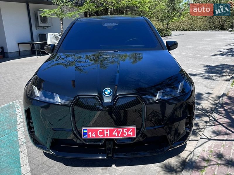 BMW iX 2024