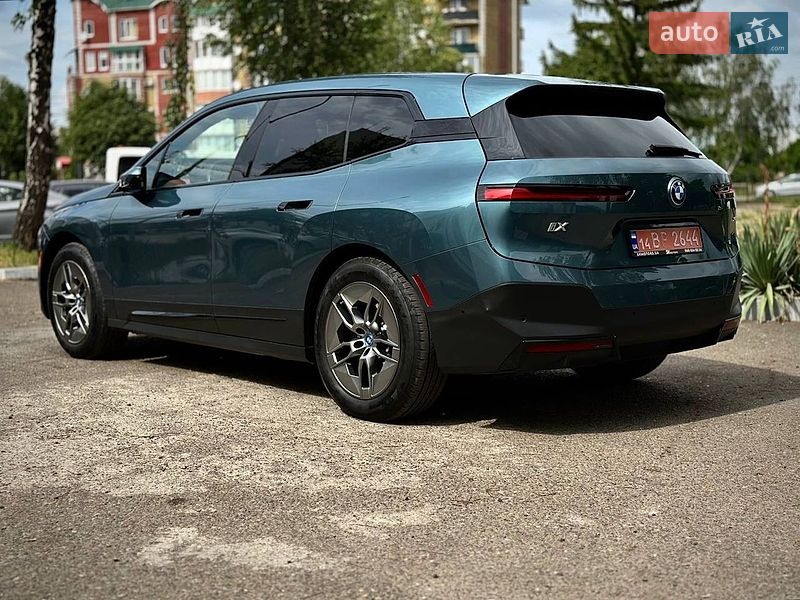 Позашляховик / Кросовер BMW iX 2022 в Чернівцях