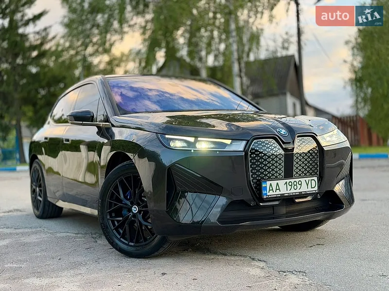 BMW iX