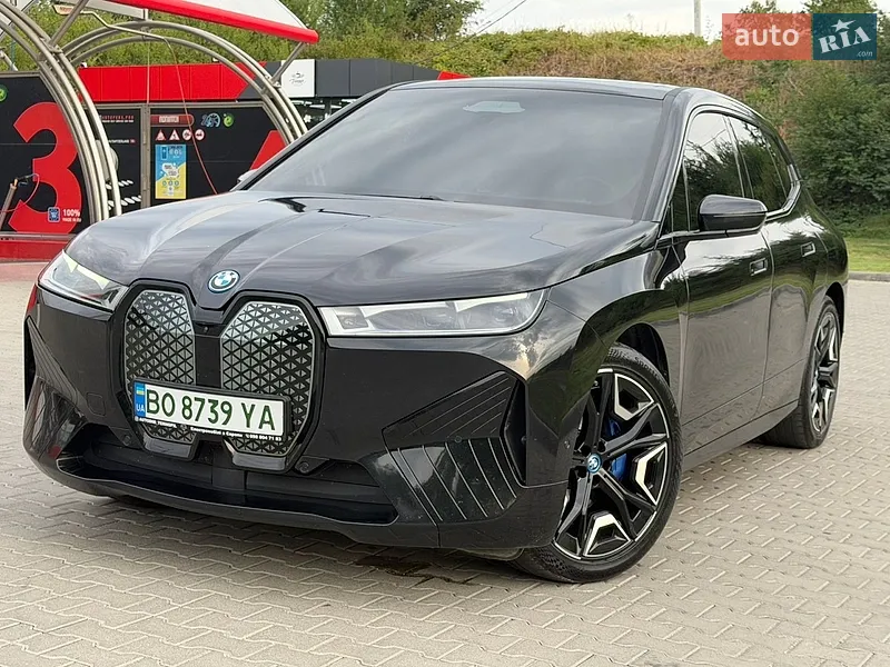 BMW iX