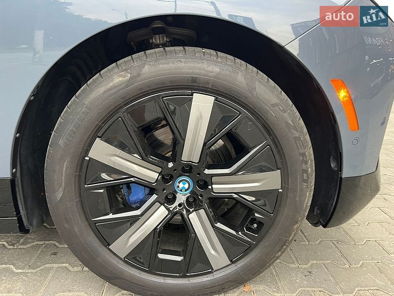 Позашляховик / Кросовер BMW iX 2023 в Чернівцях