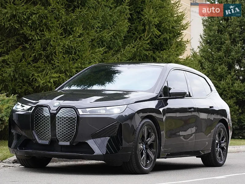 BMW iX