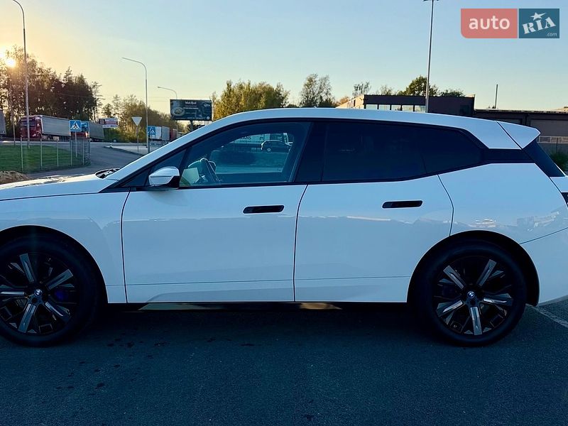 Внедорожник / Кроссовер BMW iX 2024 в Ковеле
