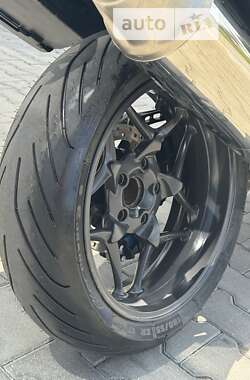 Мотоцикл Без обтекателей (Naked bike) BMW K 1200R 2005 в 