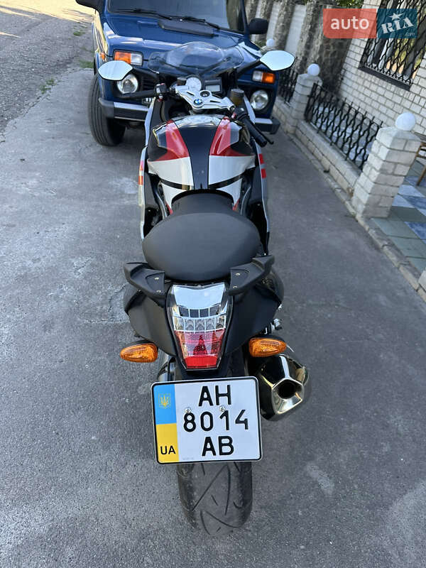 Мотоцикл Спорт-туризм BMW K 1300S 2009 в Близнюках