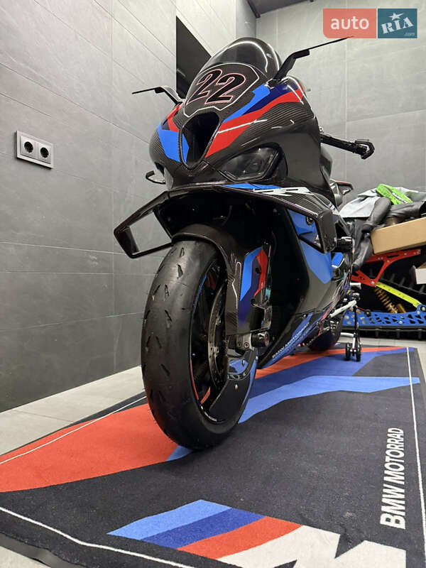 Спортбайк BMW M 1000RR 2024 в Киеве фото 25 Спортбайк BMW M 1000RR 2024 в Киеве