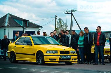 Седан BMW M3 1994 в Львове